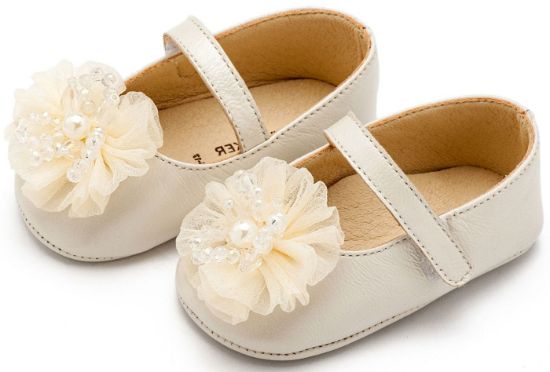 Εικόνα της Γοβάκι Μονή Μπαρέτα με Υφασμάτινο Λουλούδι με Χάντρες MI1651 Εκρού