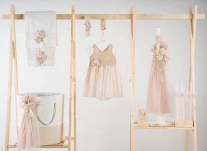 Εικόνα της Πακέτο βάπτισης για κορίτσι Piccolino Thea beige με καλάθι
