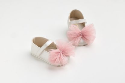 Εικόνα της K602B - Μπαλαρίνα αγκαλιάς σε εκρού τεχνόδερμα με χειροποίητο τούλινο φιόγκο σε σάπιο μήλο