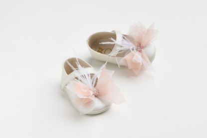 Εικόνα της K617E - Μπαλαρίνα αγκαλιάς σε εκρού τεχνόδερμα με χειροποίητο διακοσμητικό από λευκό γκλιτερ - dusty pink τούλι και φτερά