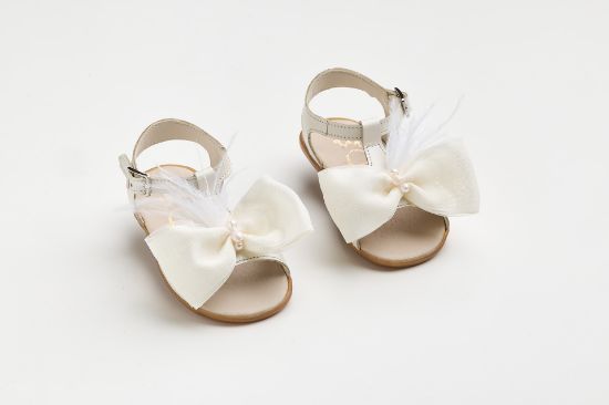 Εικόνα της K621E - Σανδάλι για τα πρώτα βήματα από εκρού δέρμα και χειροποίητο φιόγκο με φτερά