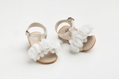 Εικόνα της K622E - Σανδάλι για τα πρώτα βήματα σε εκρού δέρμα και off white λουλούδια