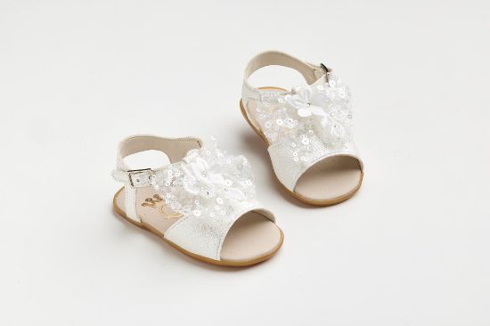 Εικόνα της K624A - Σανδάλι για τα πρώτα βήματα σε off white γκλιτερ και χειροποίητο off white διακοσμητικό με παγιέτες και λουλούδι