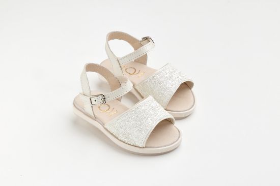 Εικόνα της K640E - Σανδάλι περπατήματος σε εκρού πέρλα δέρμα και off white ματ γκλιτερ