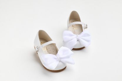 Εικόνα της K6115A - Μπαλαρίνα περπατήματος σε λευκό δέρμα με χειροποίητο λευκό φιόγκο