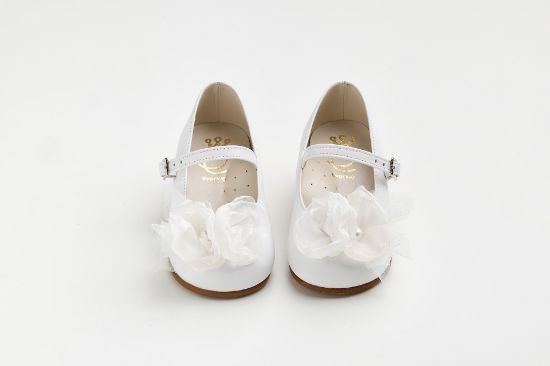 Εικόνα της K6117A - Μπαλαρίνα περπατήματος σε λευκό δέρμα με off white χειροποίητο διακοσμητικό και γκλιτερ τουλι