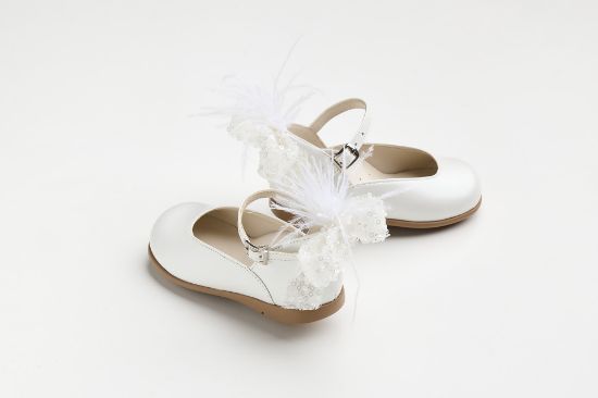 Εικόνα της K6119E - Μπαλαρίνα περπατήματος σε εκρού δέρμα με χειροποίητο διακοσμητικό με παγιέτες και φτερά