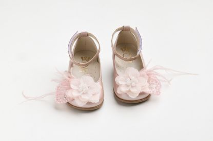 Εικόνα της K6126P - Μπαλαρίνα περπατήματος σε dusty pink δέρμα με χειροποίητο διακοσμητικό με κεντημένες χάντρες, λουλούδι και φτερά