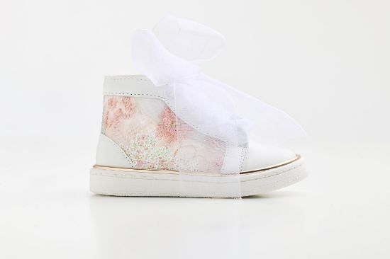 Εικόνα της K6133A - Μποτάκι περπατήματος σε λευκό δέρμα και διαφάνεια κεντημένη με παγιέτες