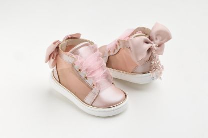 Εικόνα της K6136P - Μποτάκι περπατήματος σε dusty pink δέρμα και διαφάνεια, διακοσμημένο με χειροποίητο σατέν φιόγκο και παγιέτες