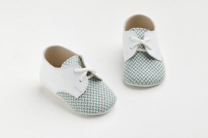 Εικόνα της A602B - παπουτσάκι αγκαλιάς σε λευκό λείο δέρμα και ύφασμα με aqua μοτίβο