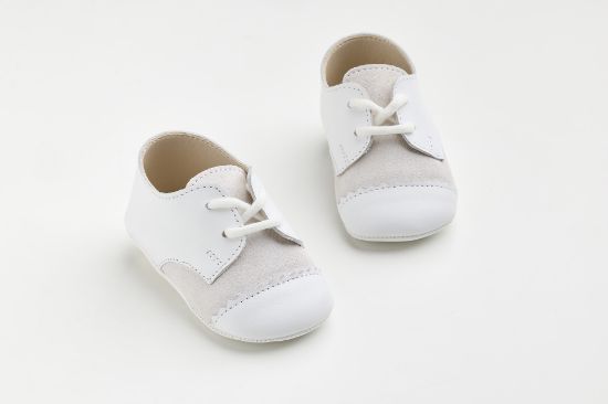 Εικόνα της A603A - παπουτσάκι αγκαλιάς σε λευκό λείο δέρμα και λευκό καστόρ δέρμα