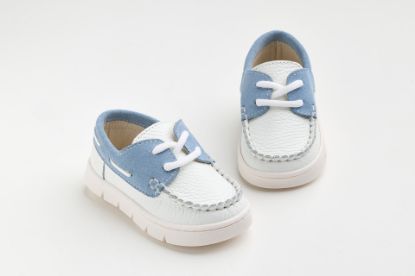 Εικόνα της A625P - παπουτσάκι boat περπατήματος σε λευκό δέρμα και γαλάζιο καστόρ δέρμα