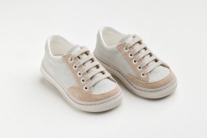 Εικόνα της A626E - παπουτσάκι περπατήματος σε λευκό και μπεζ καστόρ δέρμα