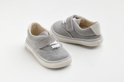 Εικόνα της A630A - παπουτσάκι περπατήματος σε γκρι ύφασμα, γκρι και λευκό καστόρ δέρμα και κλείσιμο με ελαστικό κορδόνι και velcro